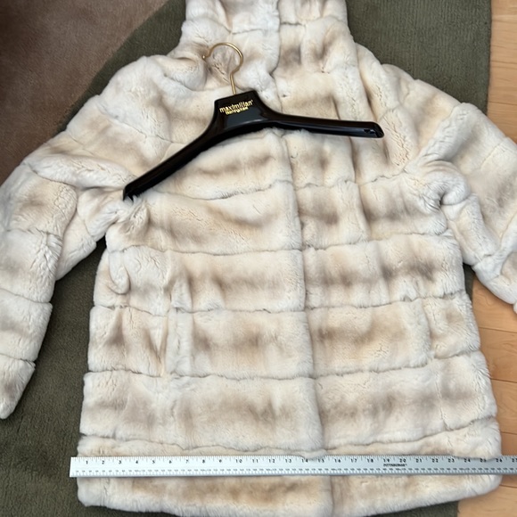 Bloomingdales/Maximilian REX RABBIT 🐇fur p… - Picture 9 of 11